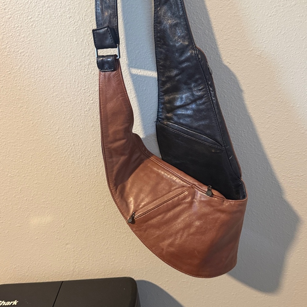 Black/Brown reversible sash bag with Interior Card Slots - Picture 2 of 7